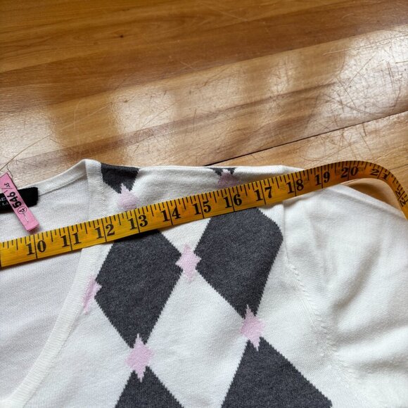 Burberry Knit Pullover – Women's Medium, NWOT - Picture 5 of 16